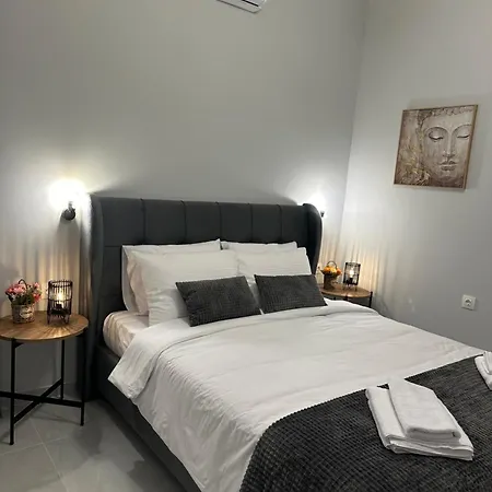 Anastasia Luxury * ניאה מודאניה