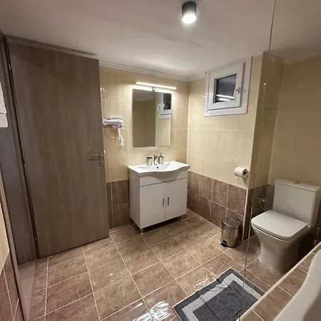 Anastasia Luxury * ניאה מודאניה